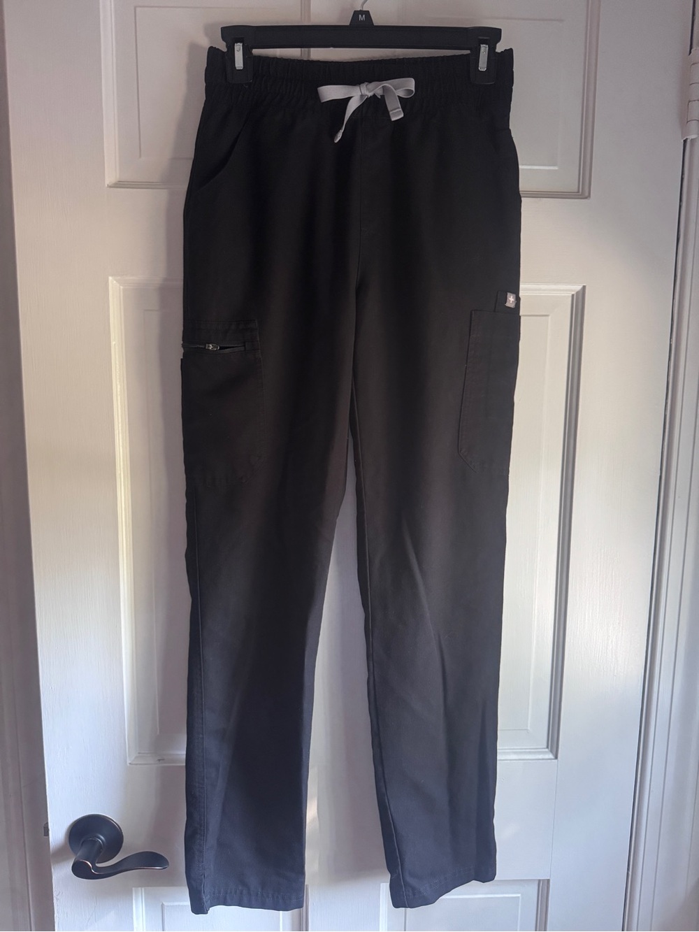 FIGS Technical Collection Black Cargo Scrub Pants Size M